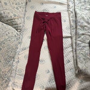 437 Women's Burgundy Leggings
